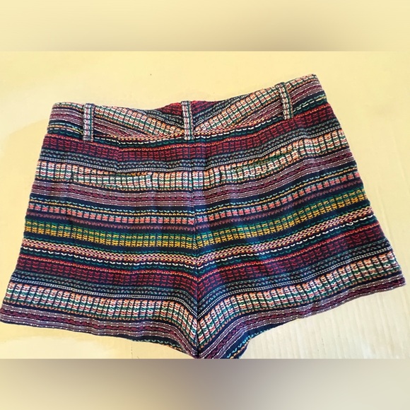 GAP CITY SHORT SIZE 6 SHORTS.   3” LOW RISE   12” LENGTH - Picture 4 of 7